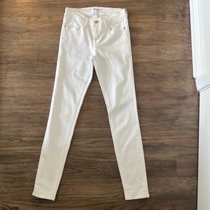 Frame Le Skinny De Jeanne Size 26 White